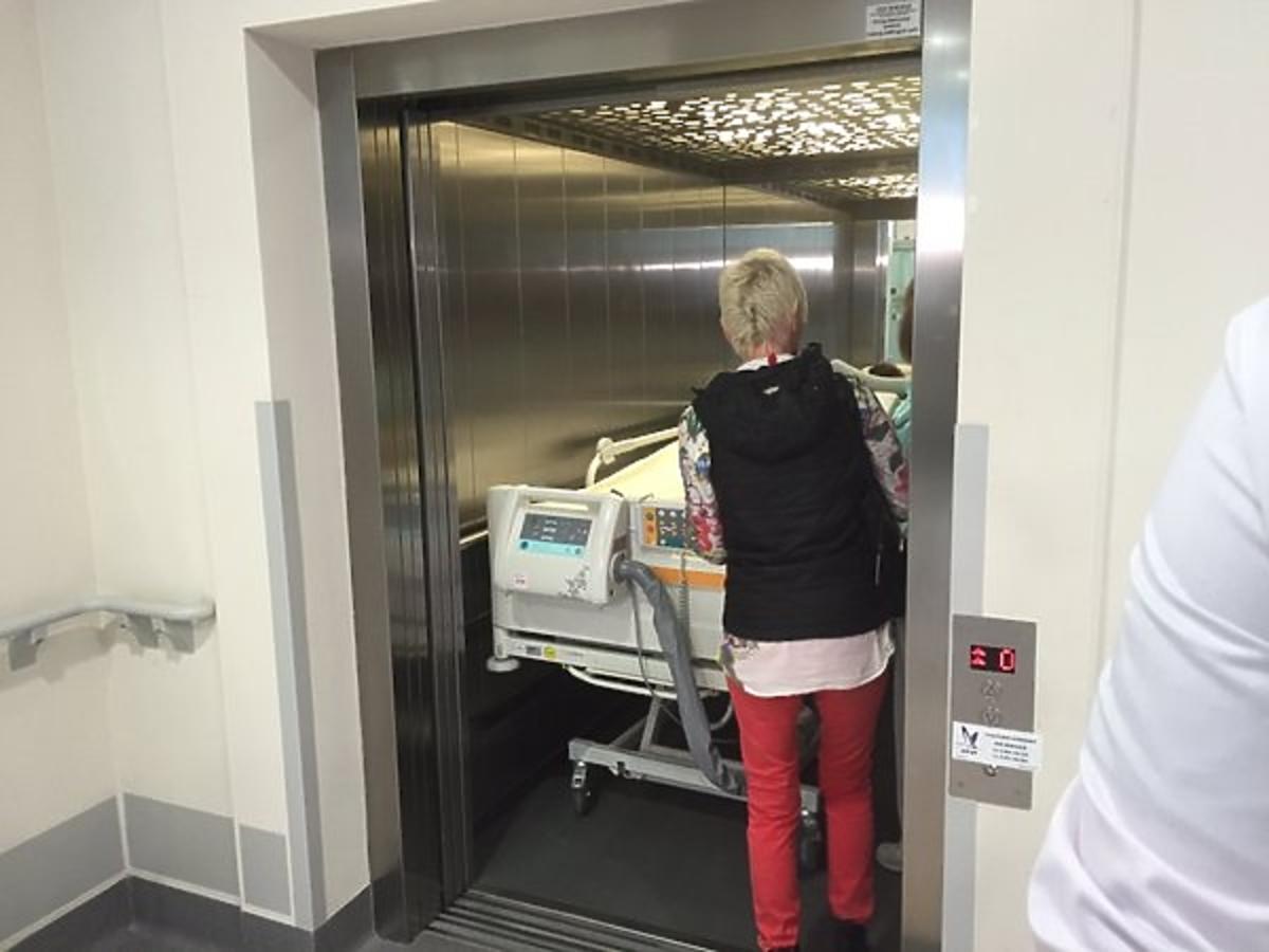 Córka Ewy Błaszczyk pojechała na operację