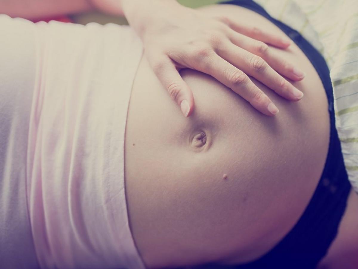 Kobieta w ciąży: czy standardy okołoporodowe zostaną niezmienione?