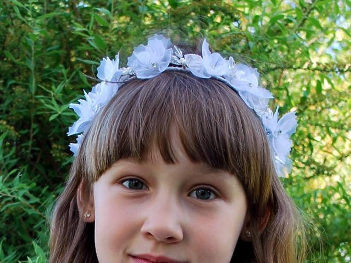 8-letnia Martynka zjadła po zjedzeniu czekoladek zawierających orzeszki ziemne, na które była uczulona.
