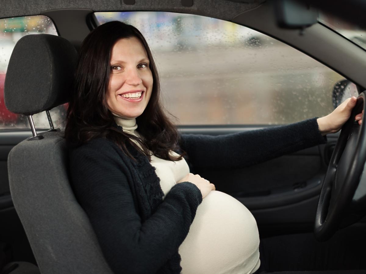 bezpieczeństwo w ciąży, ciąża, zagrożenia w ciąży, auto, samochód
