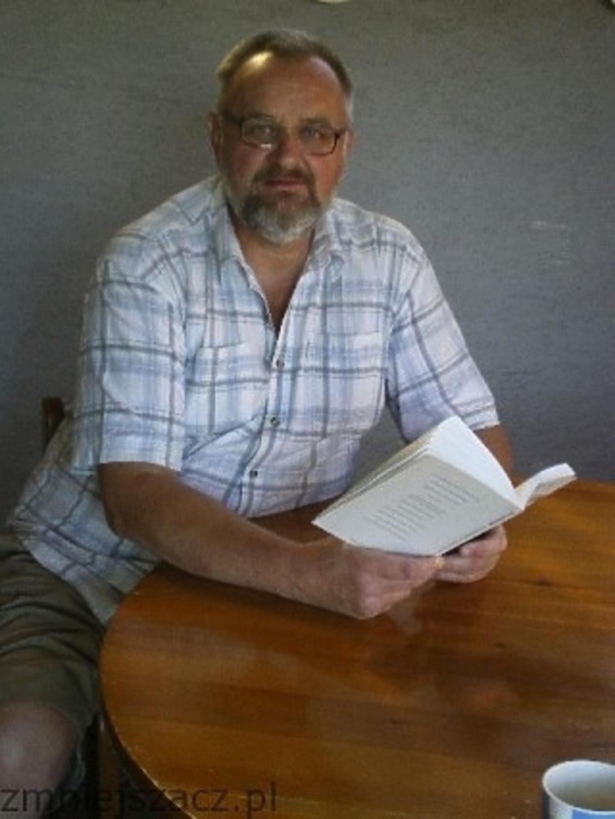 Dr Krzysztof Liszcz