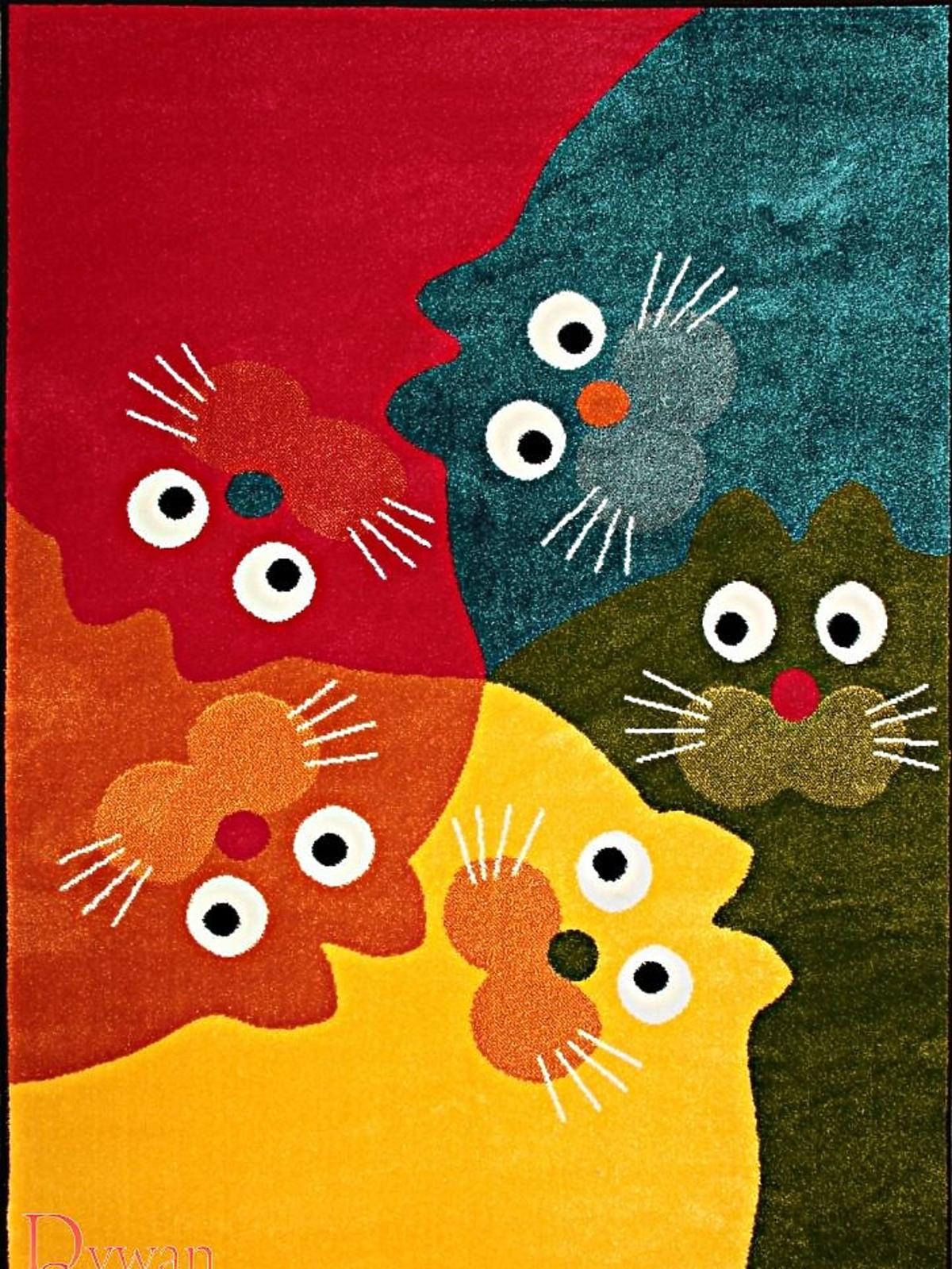 dywan w kolorowe koty do pokoju dziecka