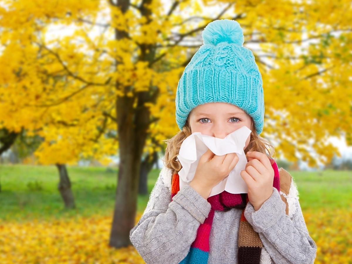 dziecko, jesień, choroba, katar, przeziębienie