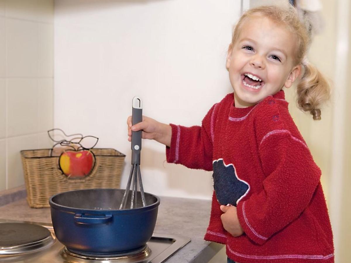 dziecko, kuchnia, gotowanie z dzieckiem