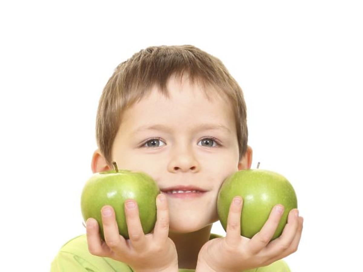 dziecko, kuchnia, owoce, jabłka