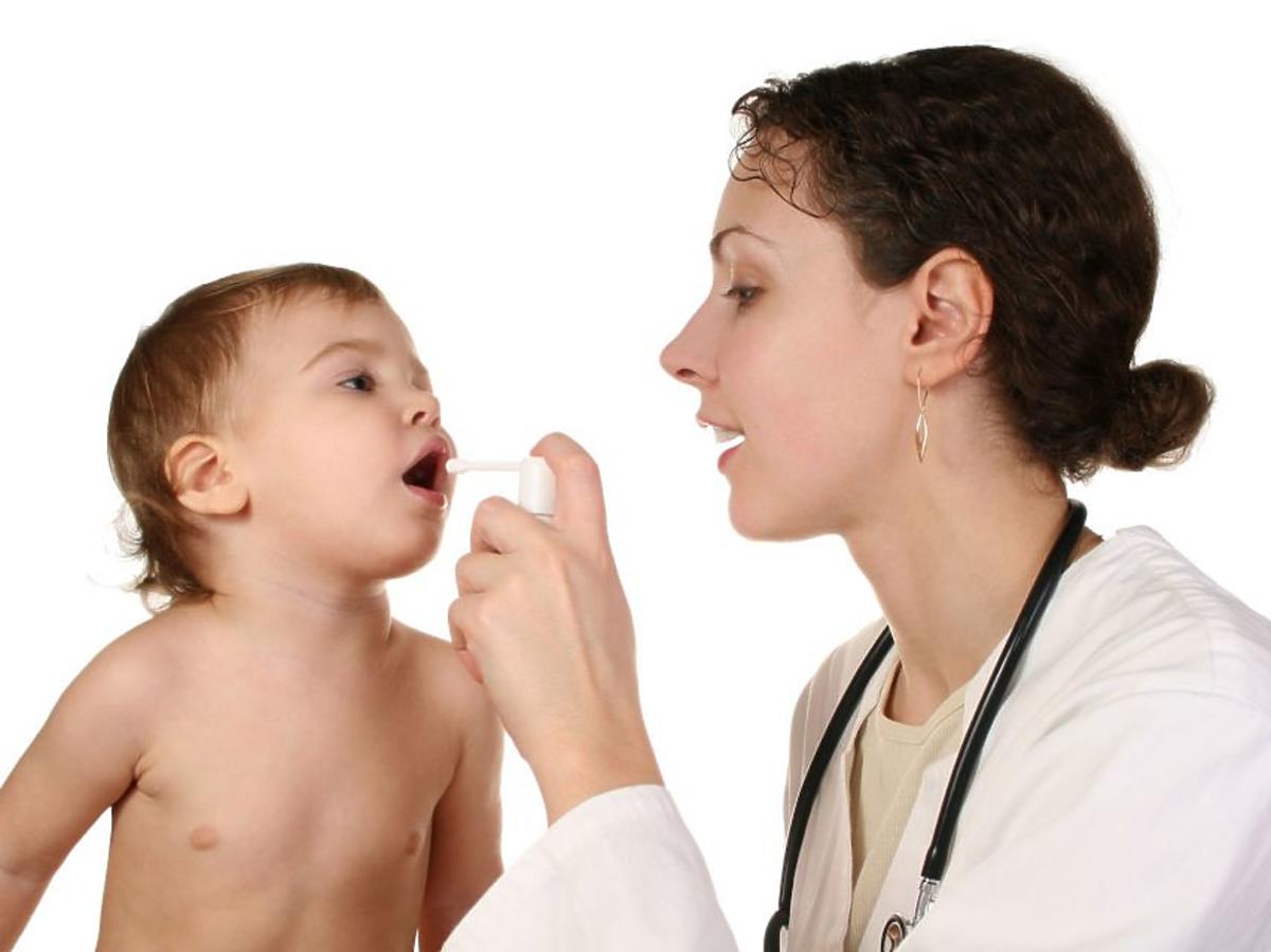dziecko, lekarz, badanie, zdrowie dziecka