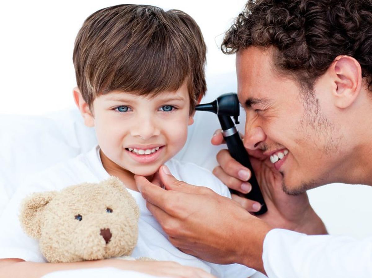 dziecko, lekarz, ucho, badanie