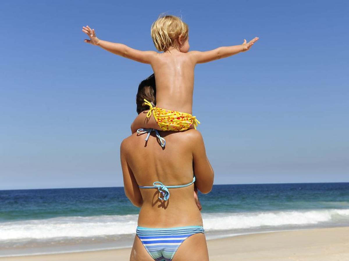 dziecko, mama, wakacje, lato, plaża