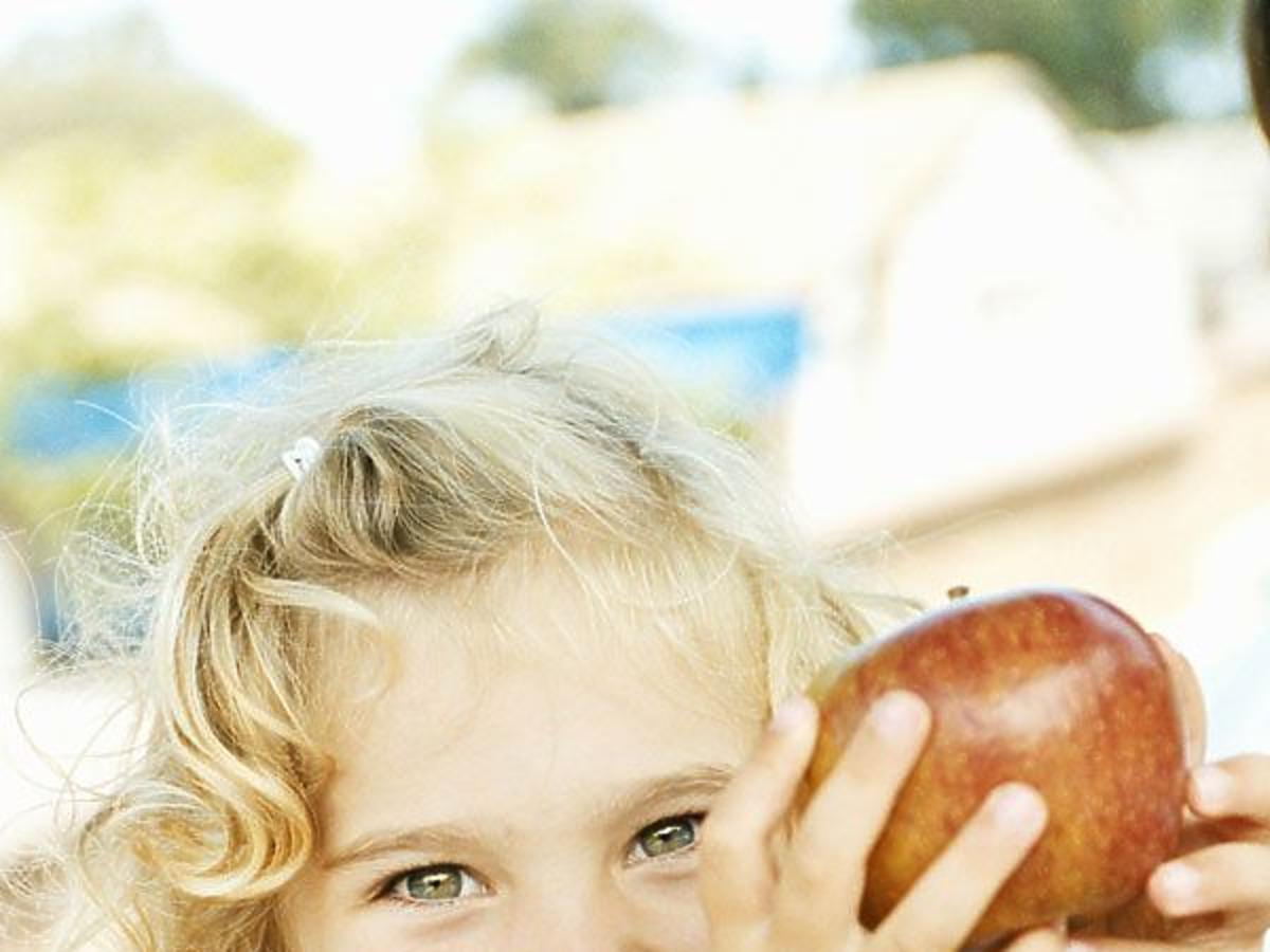 dziecko, odżywianie, jabłko