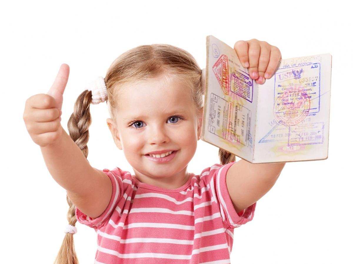 dziewczynka, dziecko, paszport,