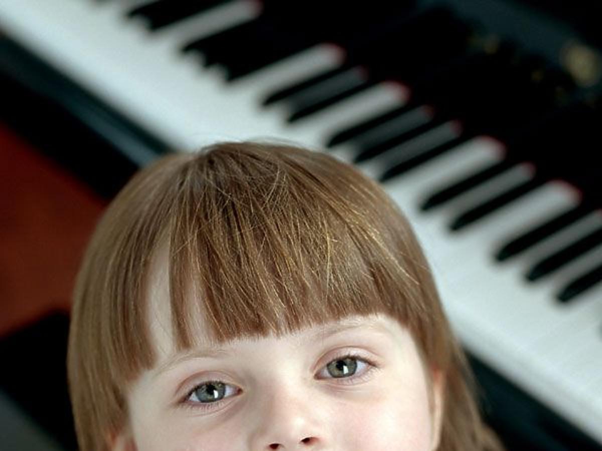 dziewczynka, maluch, muzyka, pianino
