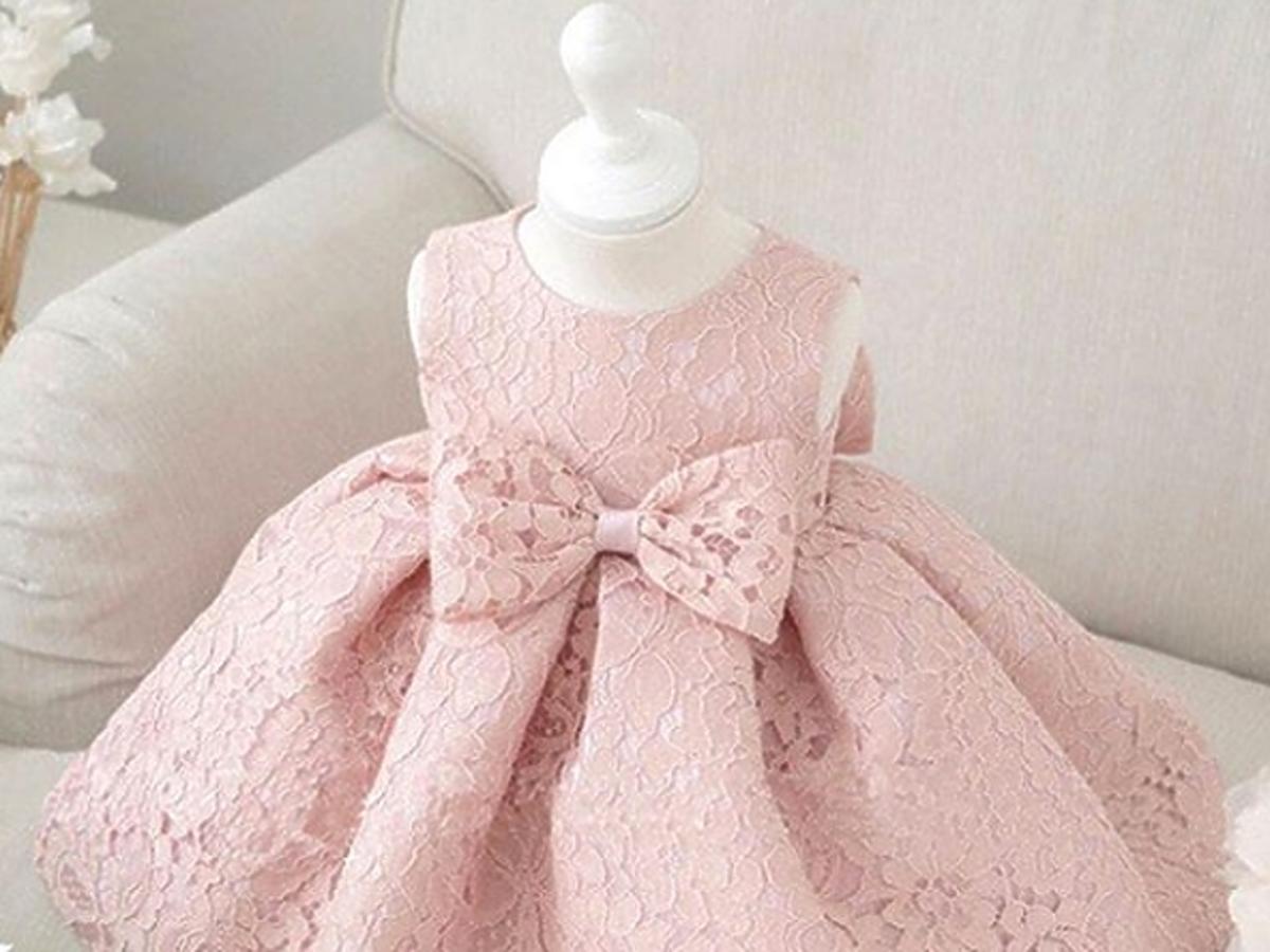 elegancka sukienka do chrztu balowa różowa