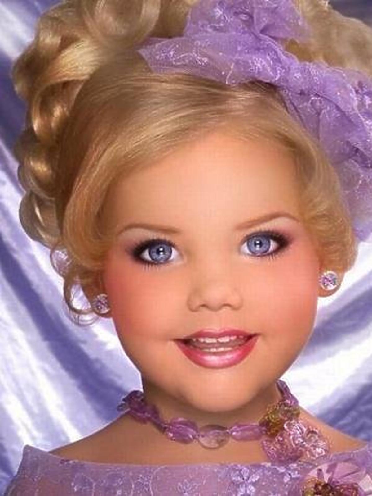 Ira Brown, dziewczynka lalka, Barbie