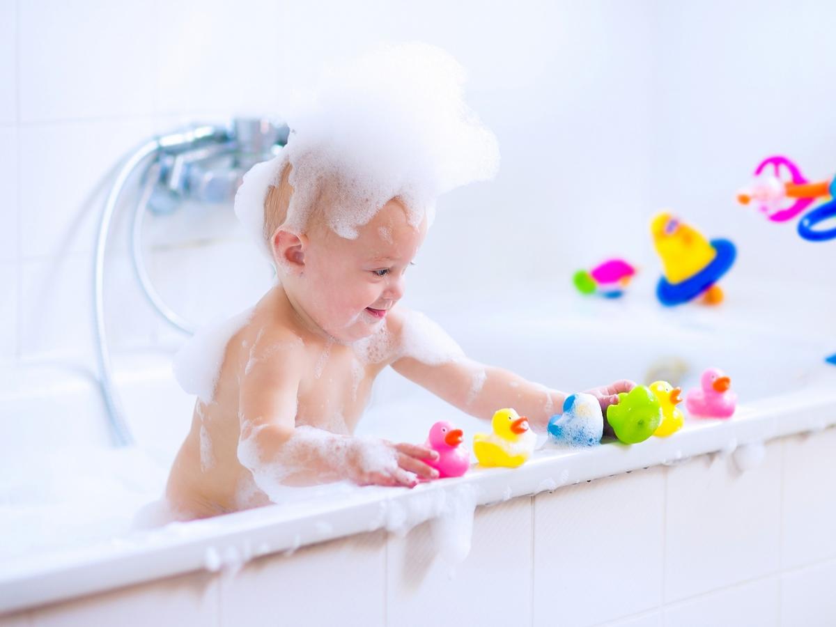 Jak przechowywać gumowe zabawki do kąpieli?