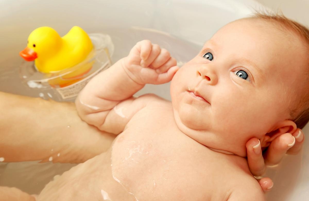 Kaczuszka do kąpieli dla niemowlaka