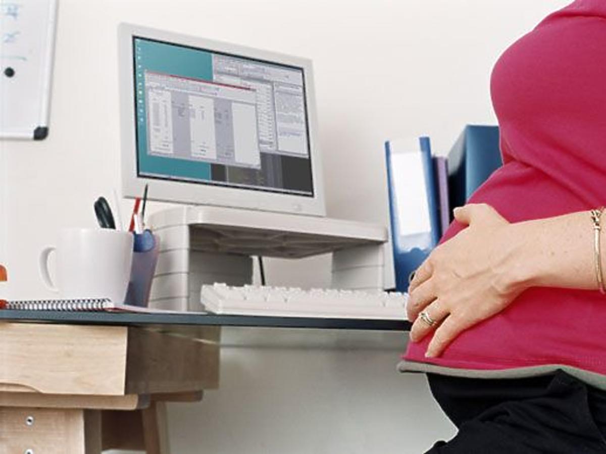 kobieta, mama, ciąża, komputer, praca