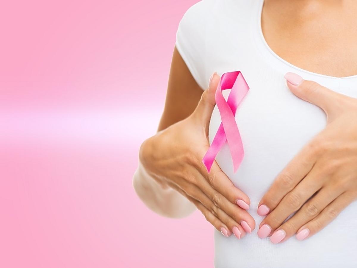 kobieta, pierś, samobadanie piersi, różowa wstążka, rak piersi
