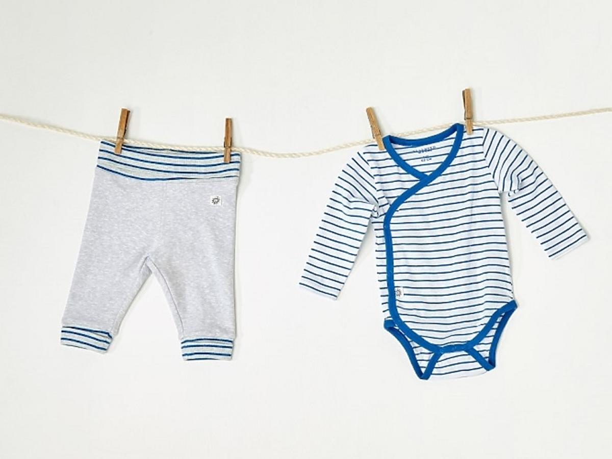 kolekcja Reserved Newborn - spodenki i body dla niemowlaka.jpg