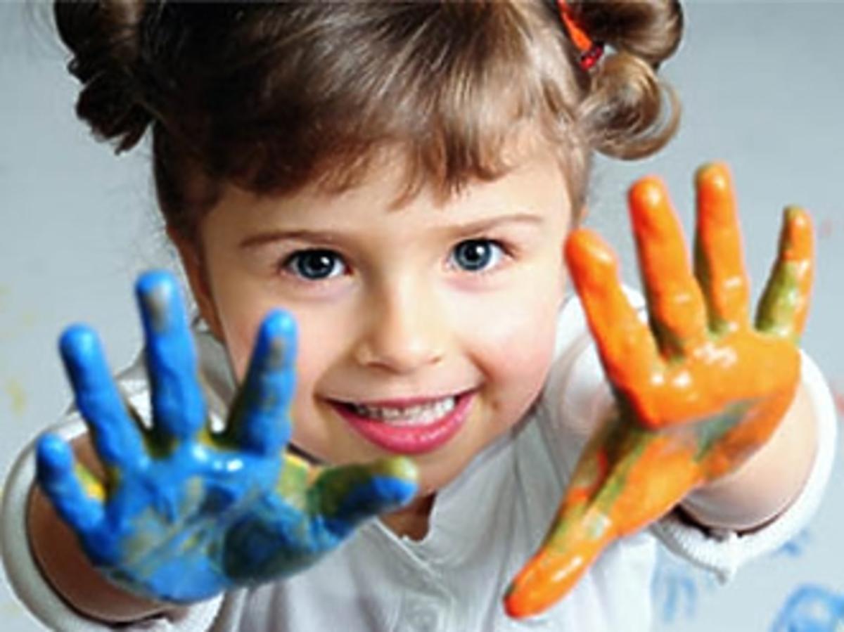 kolorowe ręce, farby, ręce, dziecko
