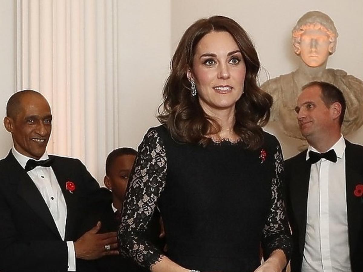 Księżna Kate w ciąży na gali charytatywnej