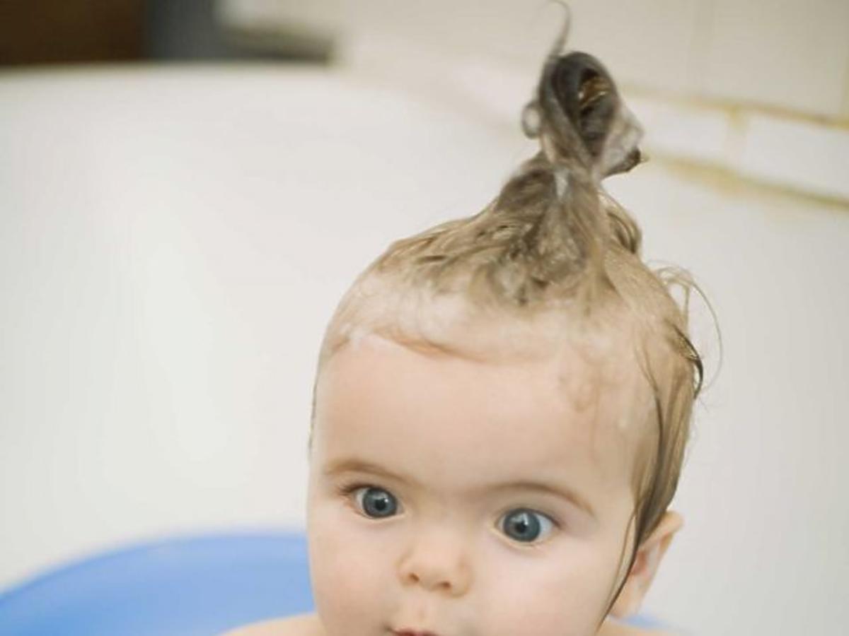 niemowlę, kąpiel, mycie główki