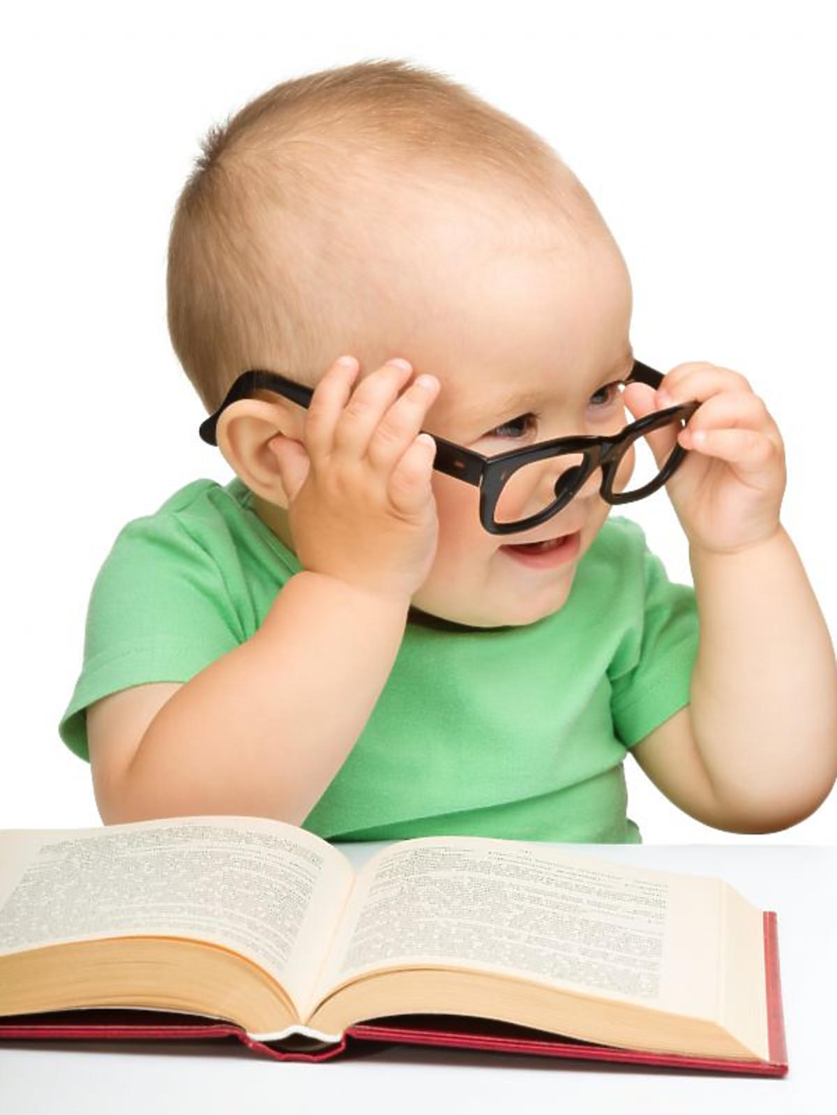 niemowlę, okulary, książka