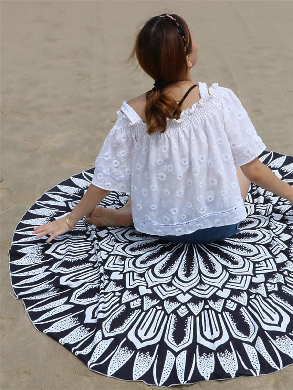 okrągły kocyk plażowy ręcznik plażowy modny orientalne wzory.jpg