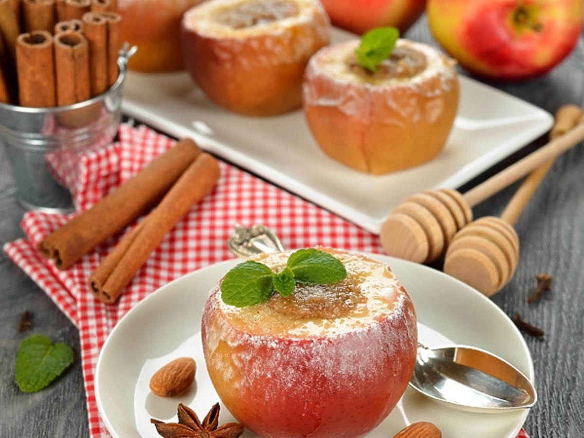 gotowe przepisy dla matek karmiących: pieczone jabłka z miodem