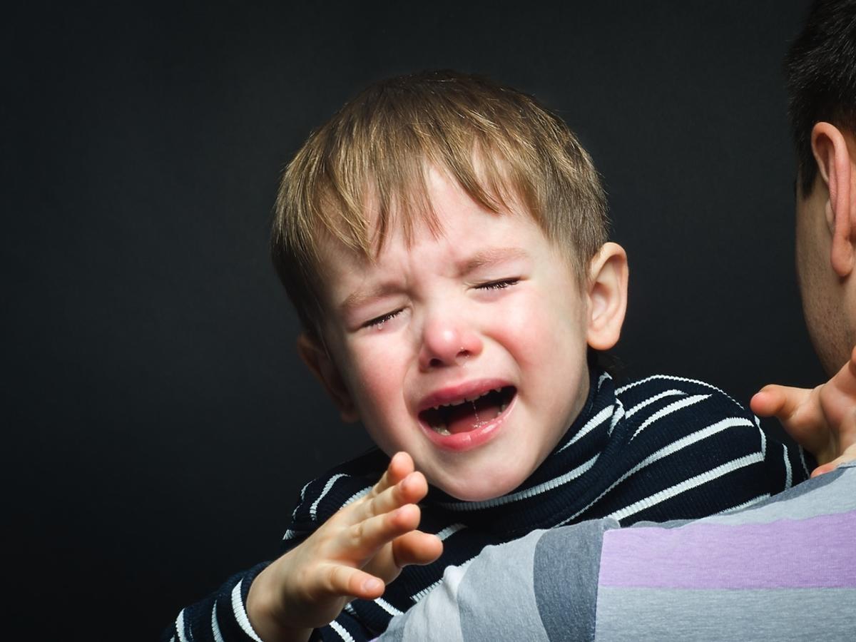 dziecko płacze w przedszkolu