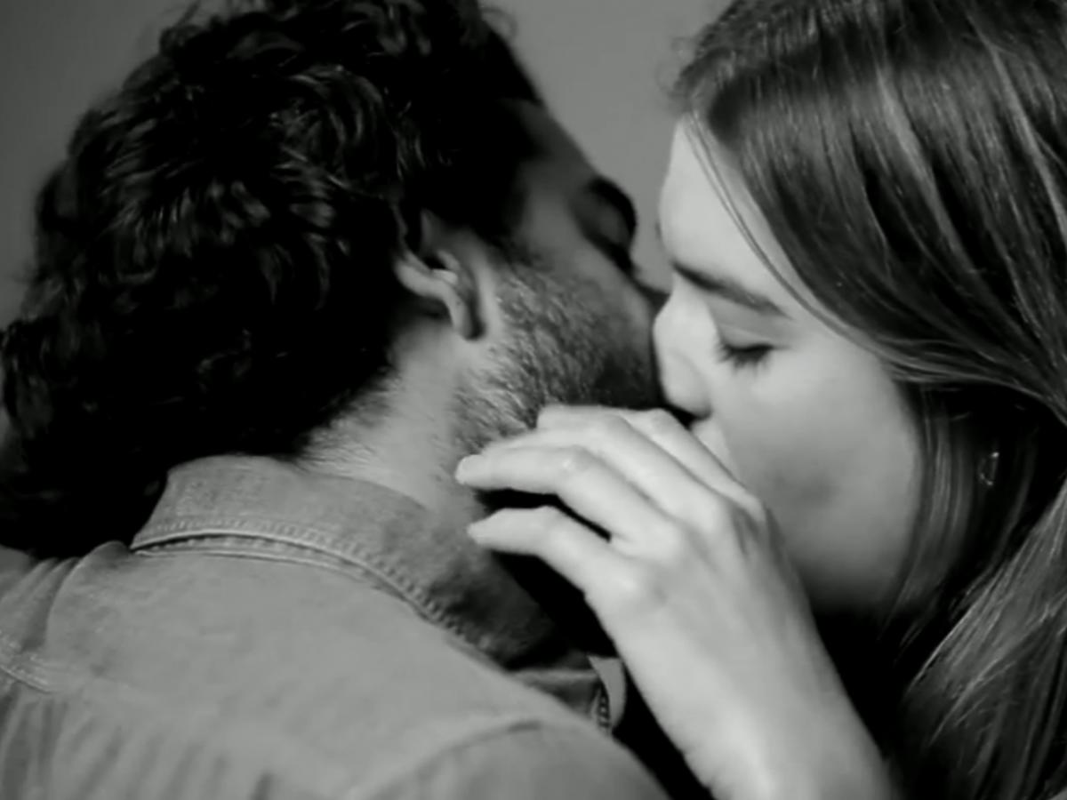 pierwszy pocałunek, hity z internetu, first kiss