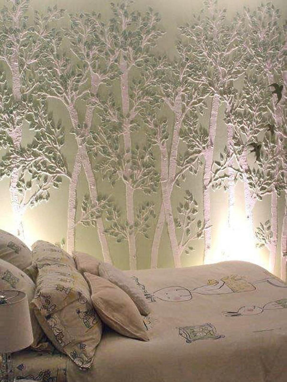 Pokój dziecka - ściany z drzewami
