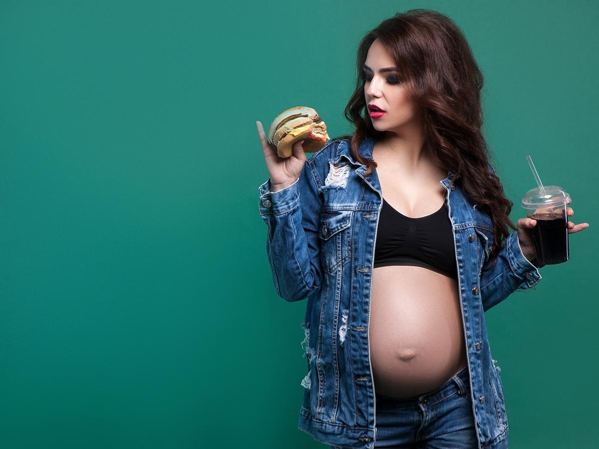 Produkty zakazane w ciąży - QUIZ dla przyszłych mam