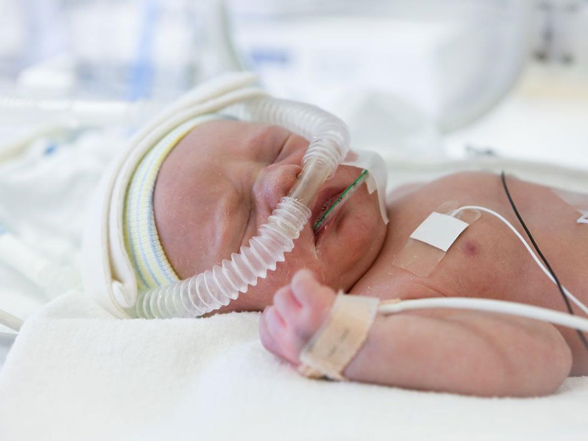 raport ONZ nt. umieralności noworodków