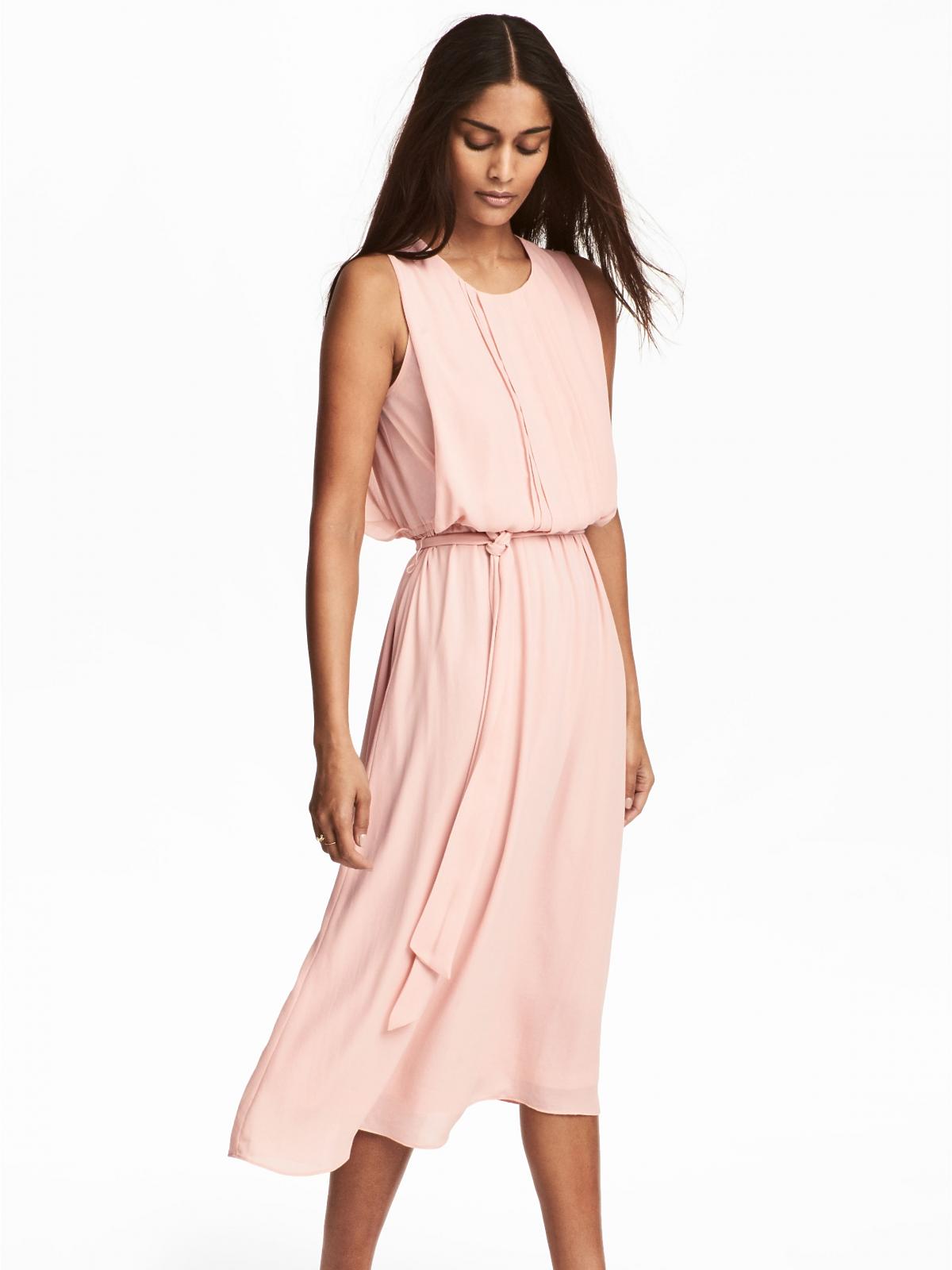 różowa sukienka ciążowa H&M za kolano.jpg