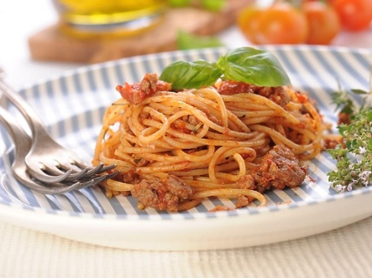 Spaghetti z mięsem wołowym - przepis na obiad