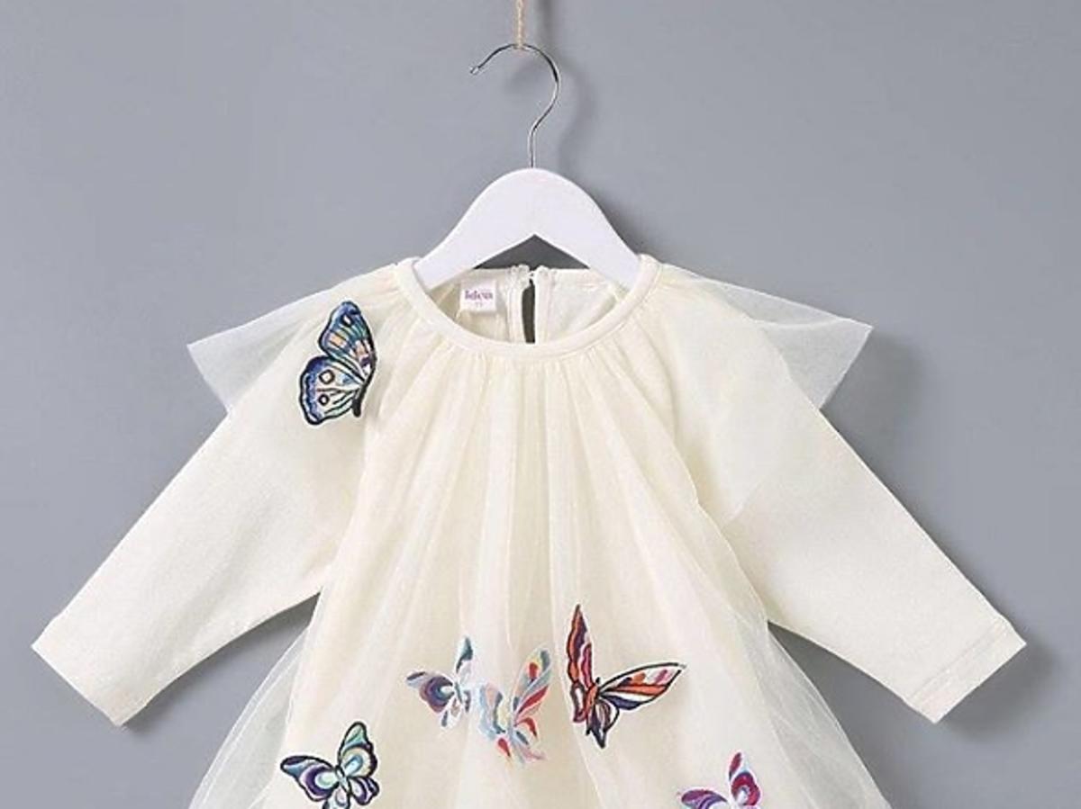 sukienka biała z motylkami dla maluszka