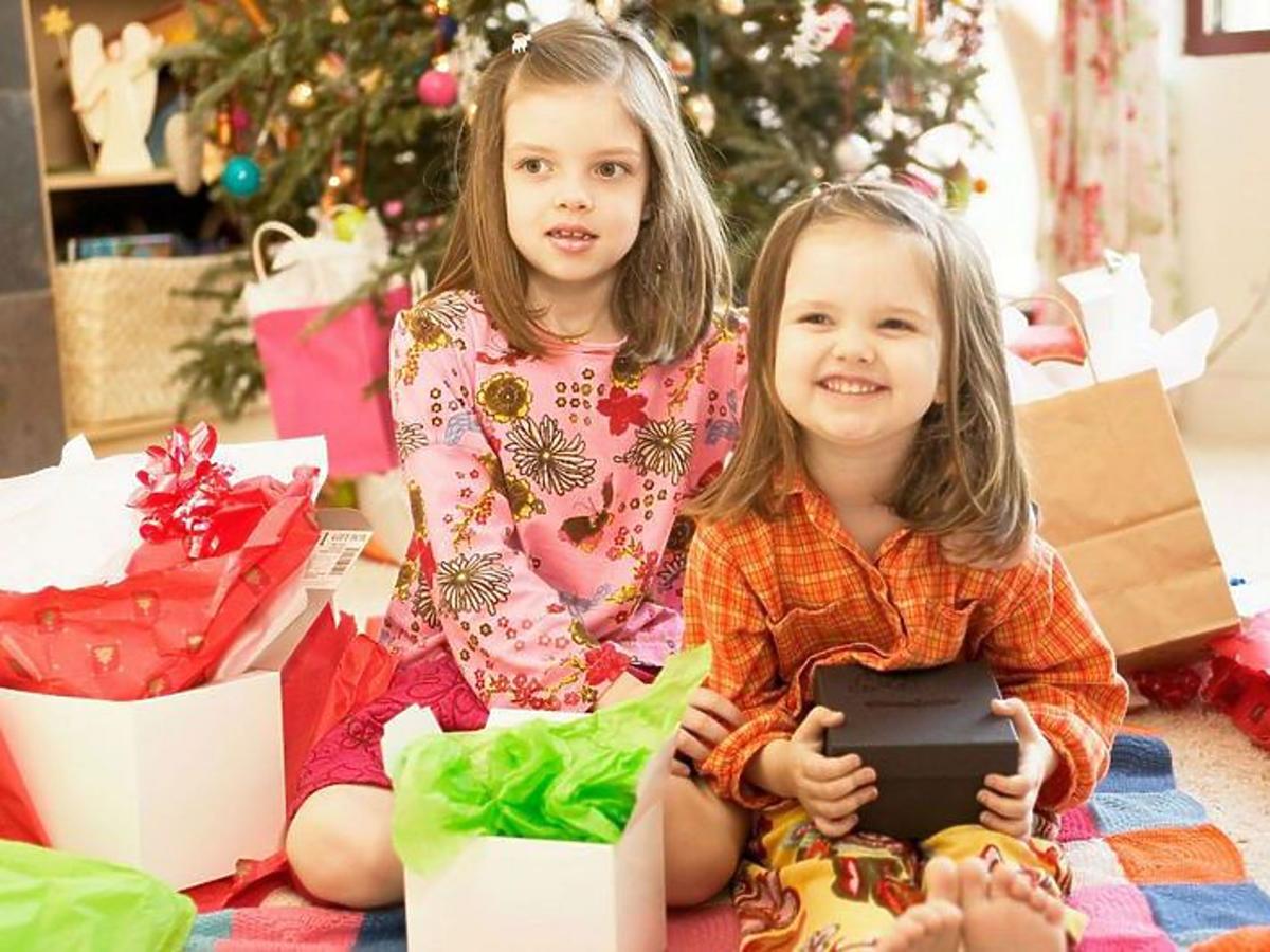 święta, Boże Narodzenie, prezenty, dzieci, choinka