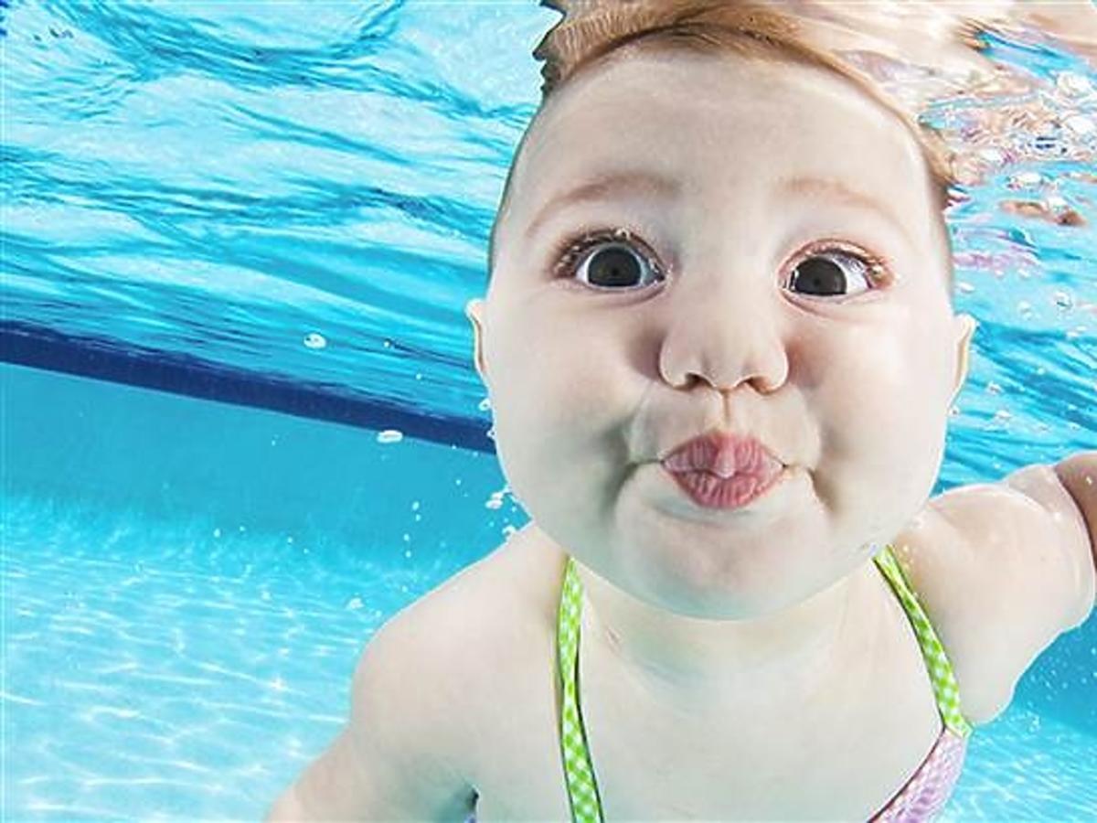 Underwater Babies 5 -miesięczna Zoe