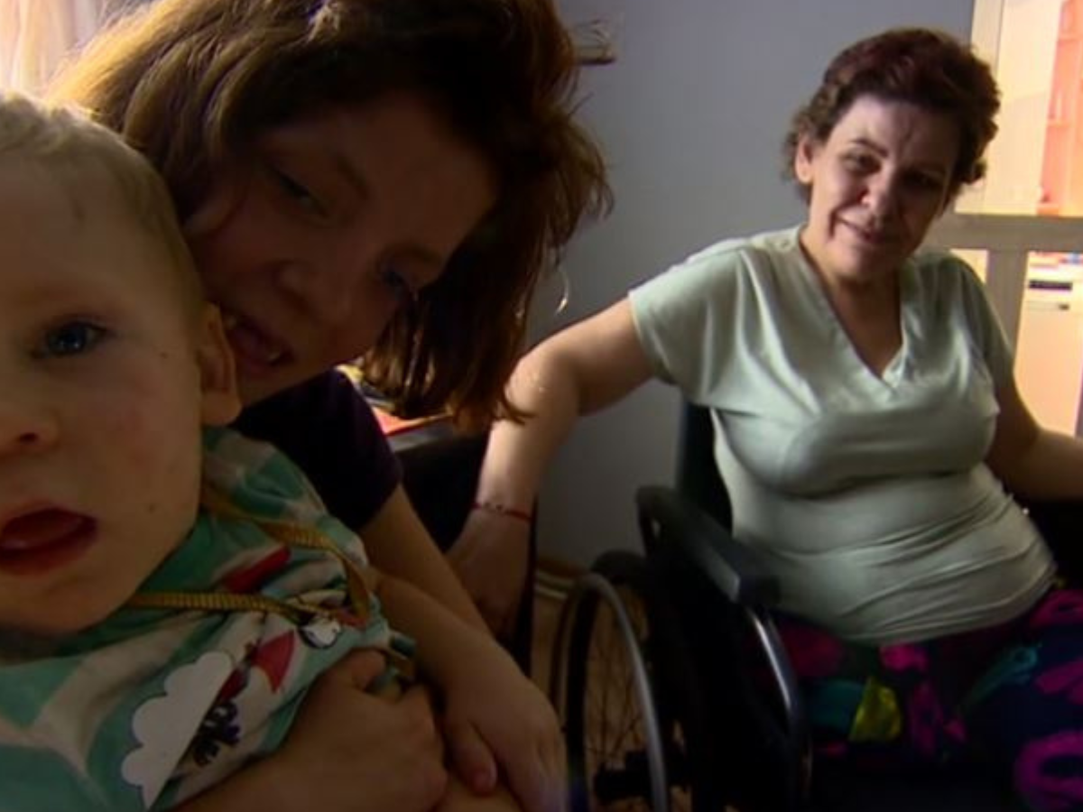 Zabrze: opiekuje się ubezwłasnowolnioną córką i jej synkiem. Po amputacji nogi nie może wyjść z domu, ale walczy
