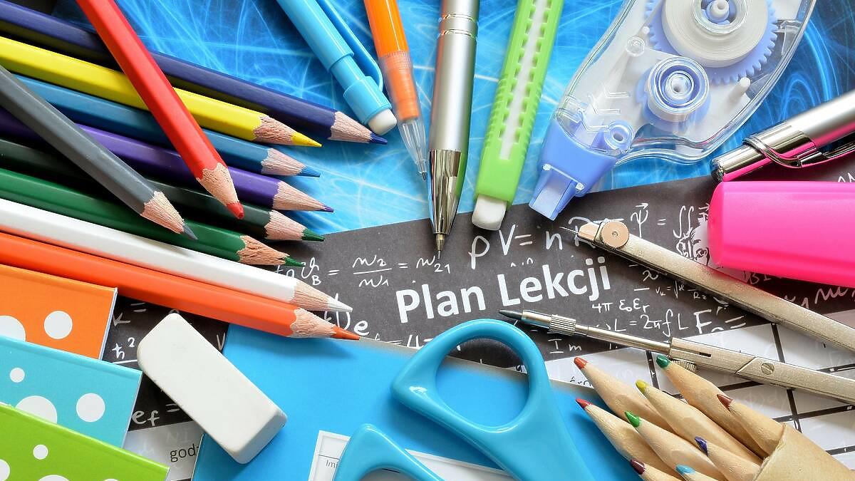 Plan lekcji do druku: dla chłopców i dziewczyn [10 WZORÓW]
